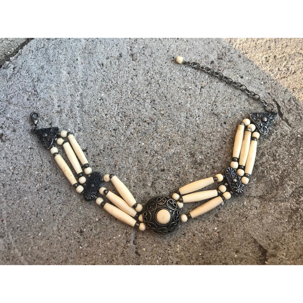Vintage Victorian‎ Choker Bone or Horn Bead Necklace